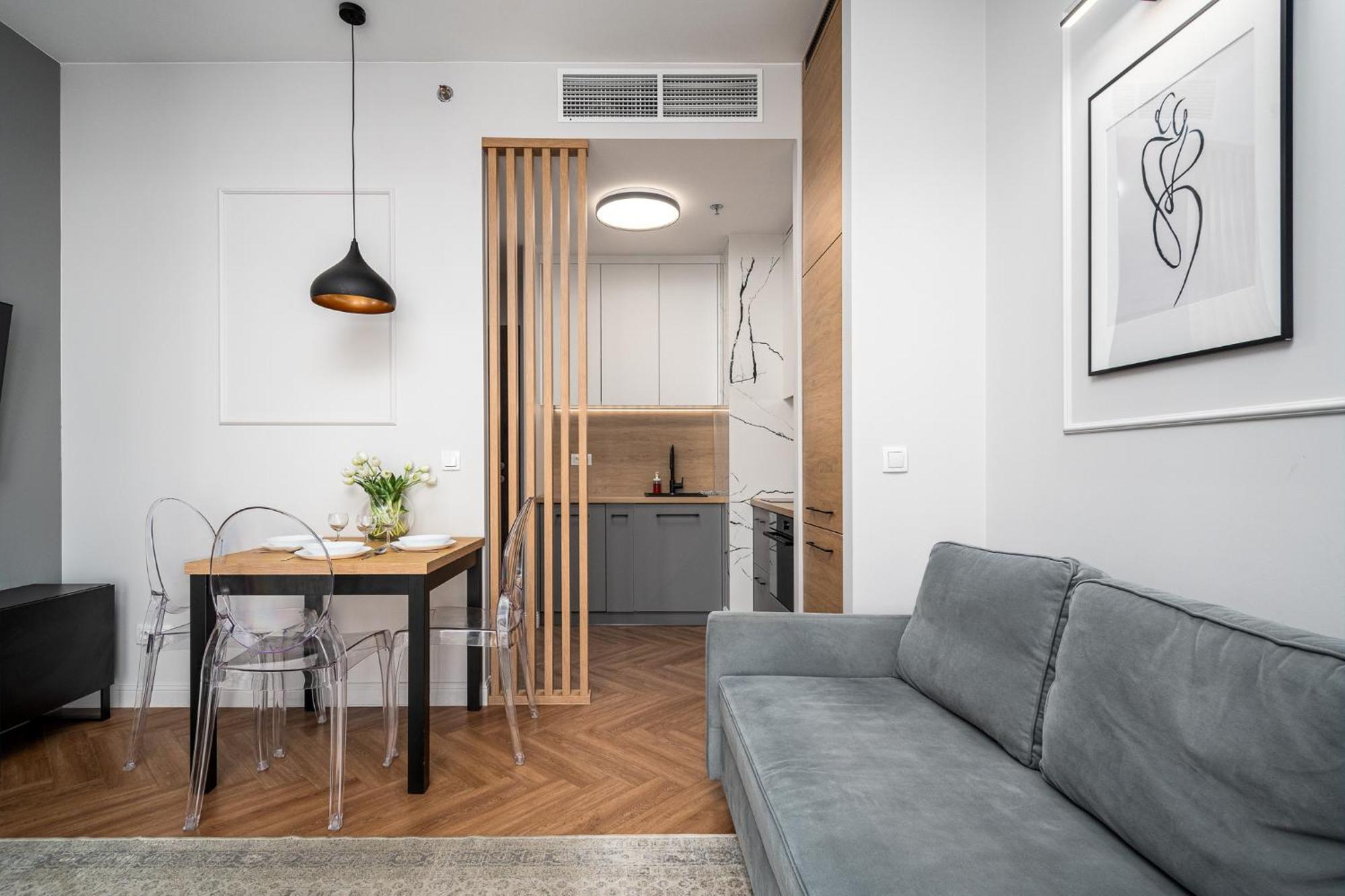 Wola Tower Deluxe Separate Bedroom With Free Garage - By Perfect Apart Варшава Екстер'єр фото